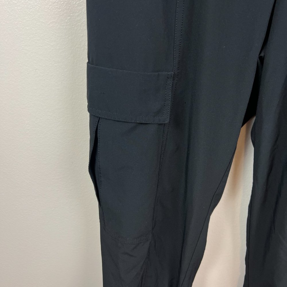 Athleta Chelsea Utility Jogger Pants Size 8 Black Cargo Athletic Travel Casual - Picture 7 of 13